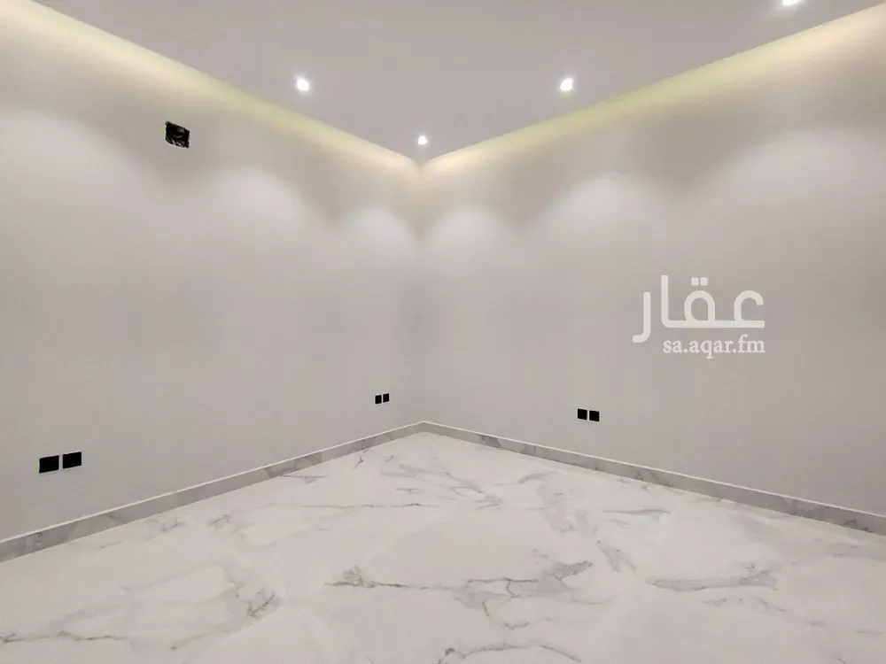 6 bedroom villa in Tuwaiq 9