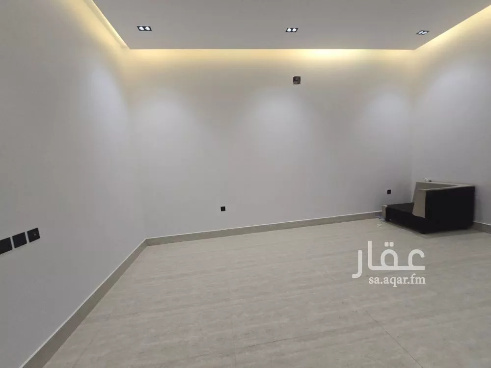 فيلا 5 غرف في طويق 11