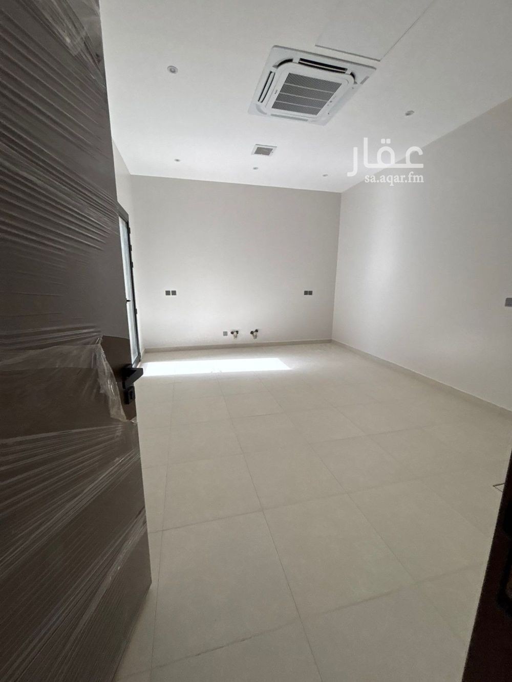 4 bedroom villa in Al Rabwa, Riyadh 6