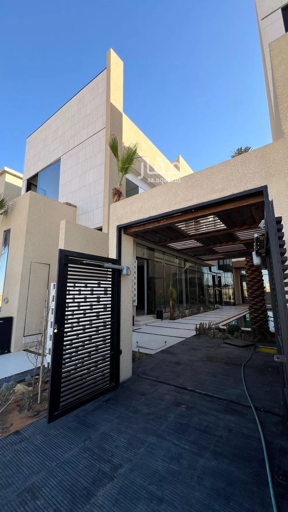 6 bedroom villa in Al Mahdiyyah 3