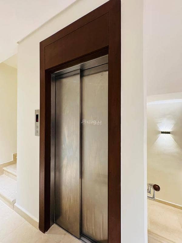 5 bedroom villa in King Khalid International Airport, Riyadh 21