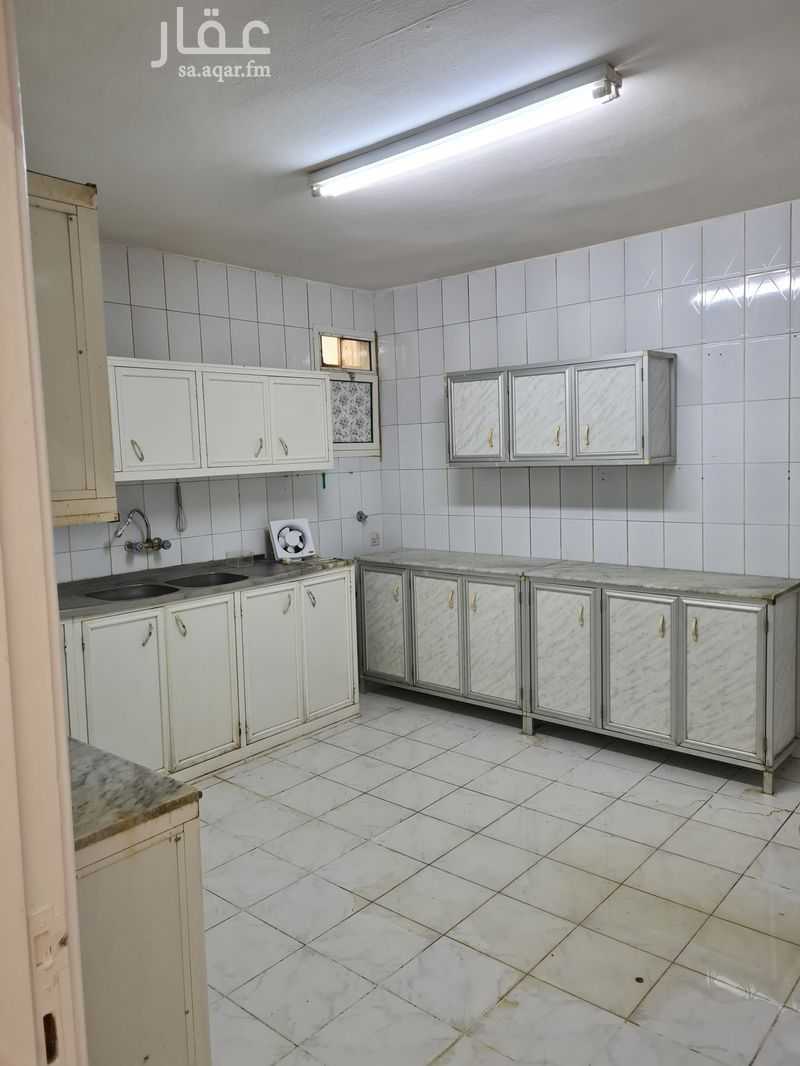 4 bedroom apartment in Al Mursalat, Riyadh 8