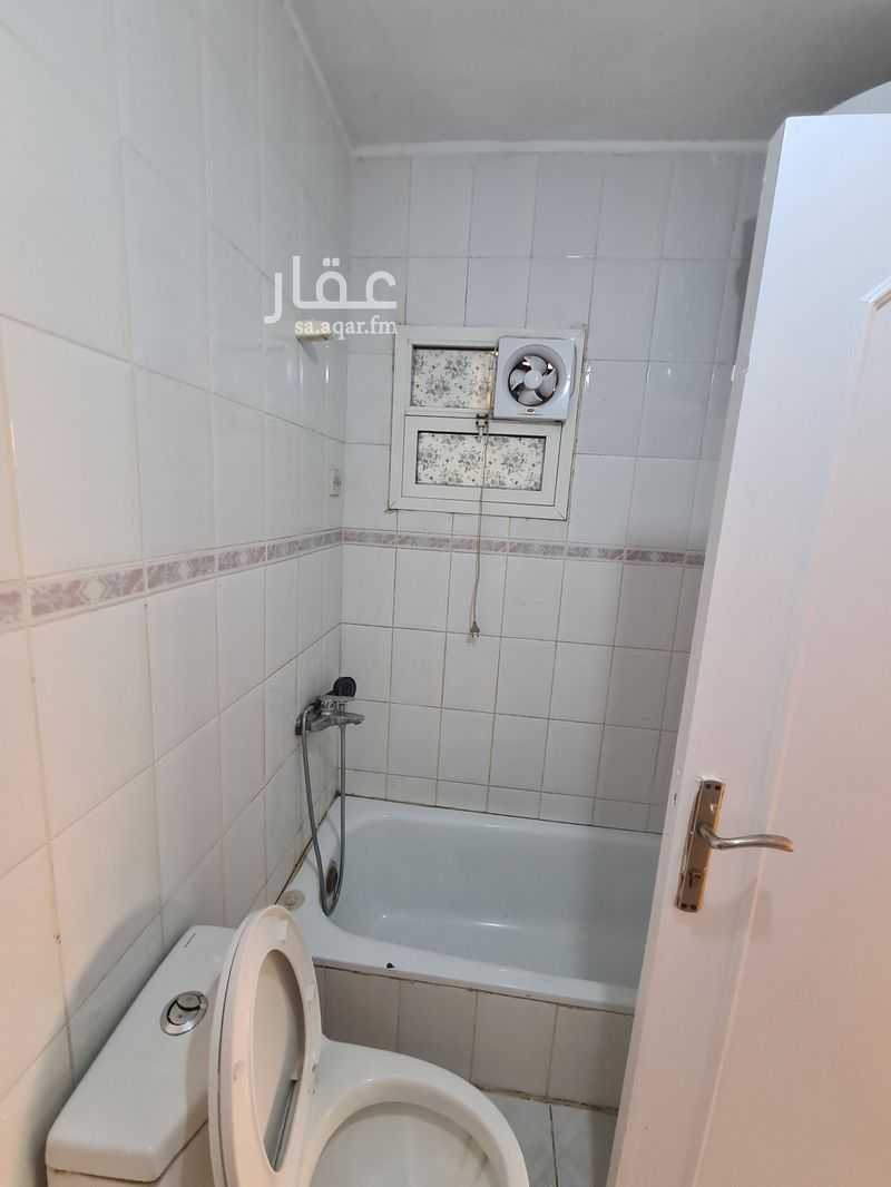 4 bedroom apartment in Al Mursalat, Riyadh 15