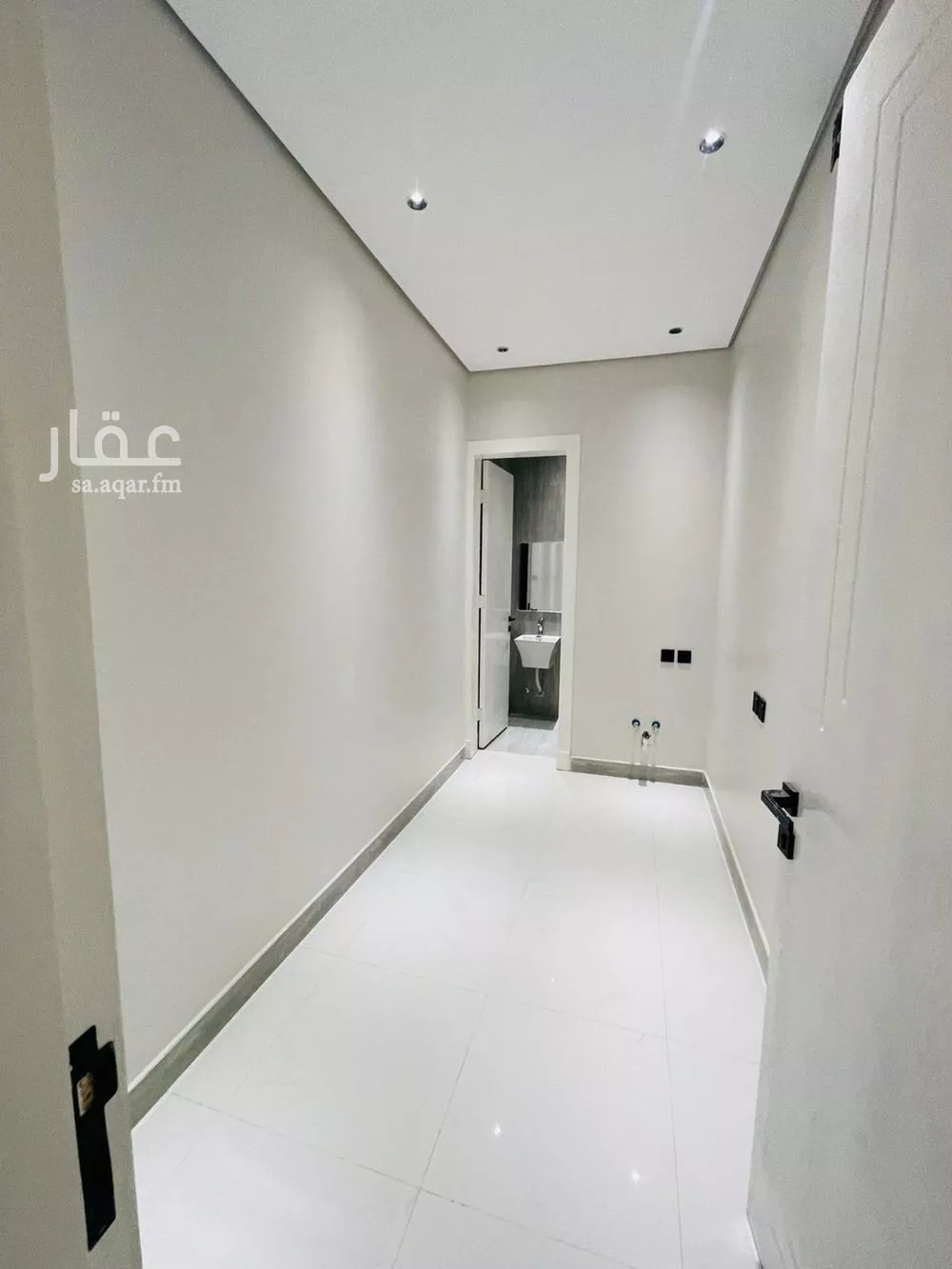 فيلا 6 غرف في الرمال 9