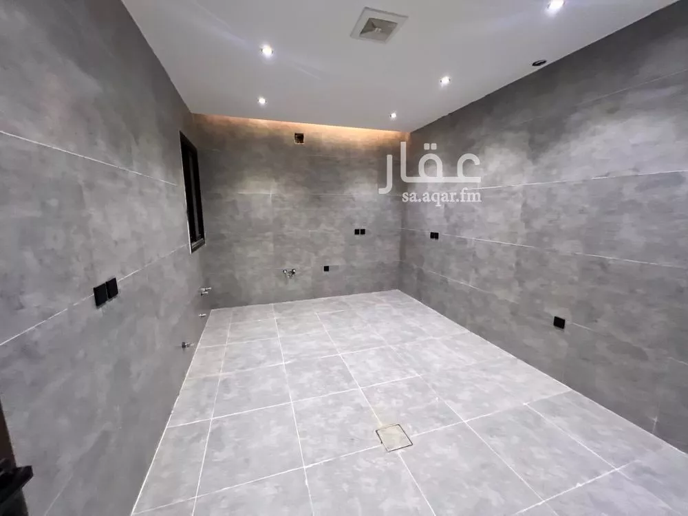3 bedroom villa in Al Maizilah 17