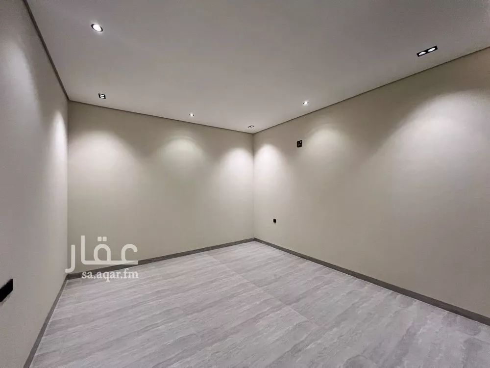 3 bedroom villa in Al Maizilah 10