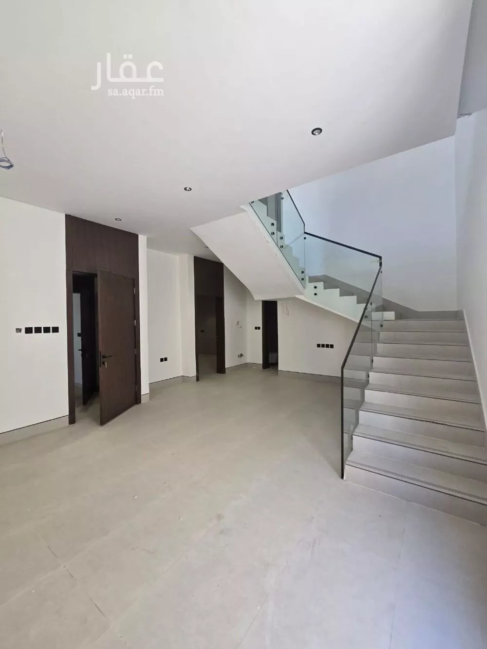 4 bedroom villa in Al Yarmouk 14