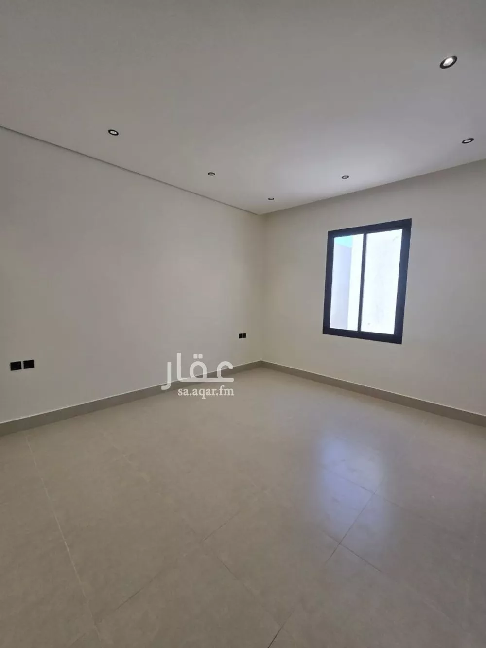 4 bedroom villa in Al Yarmouk 4