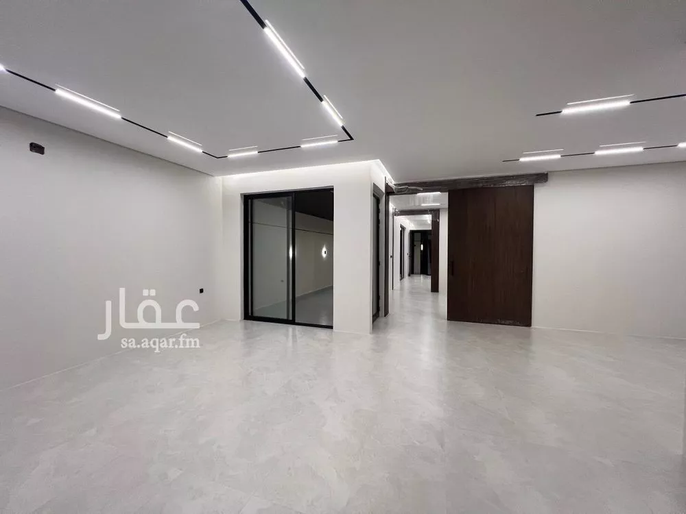 فيلا 4 غرف في الجنادرية 23