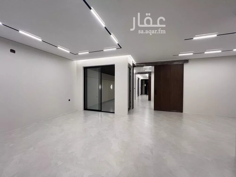 فيلا 4 غرف في الجنادرية 8