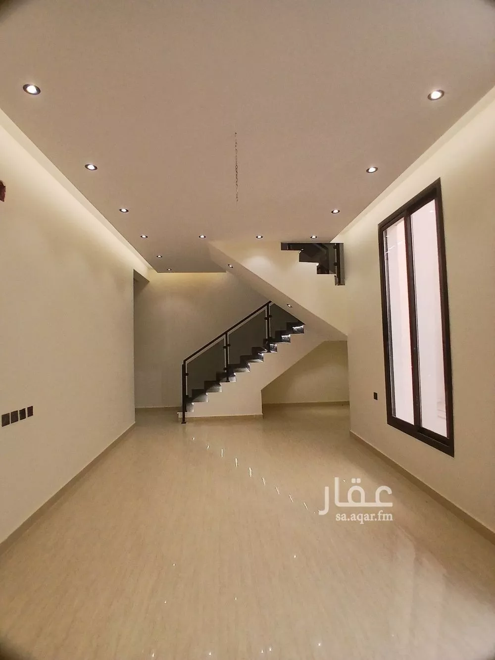 فيلا 4 غرف في طويق 8