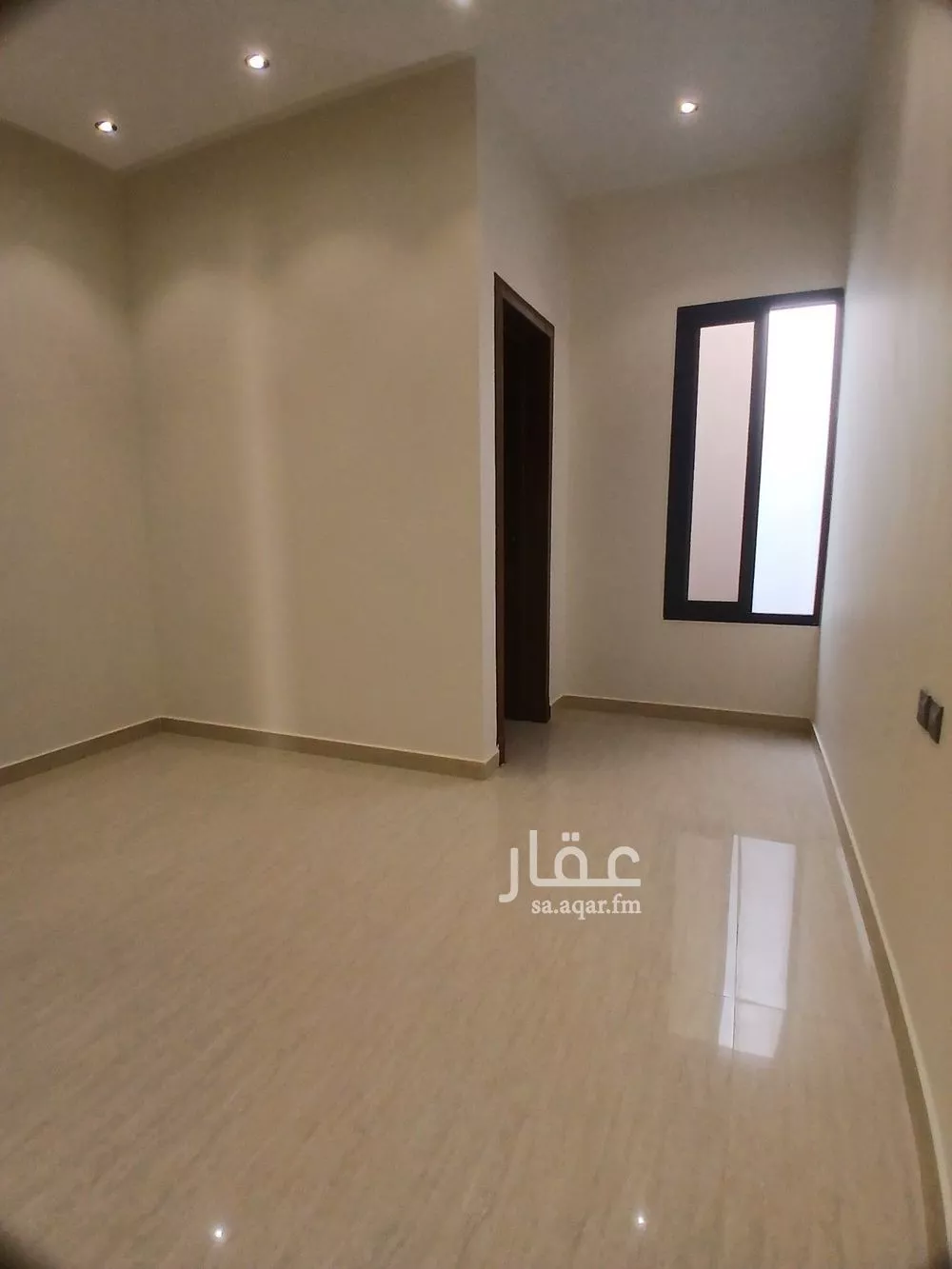 فيلا 4 غرف في طويق 9