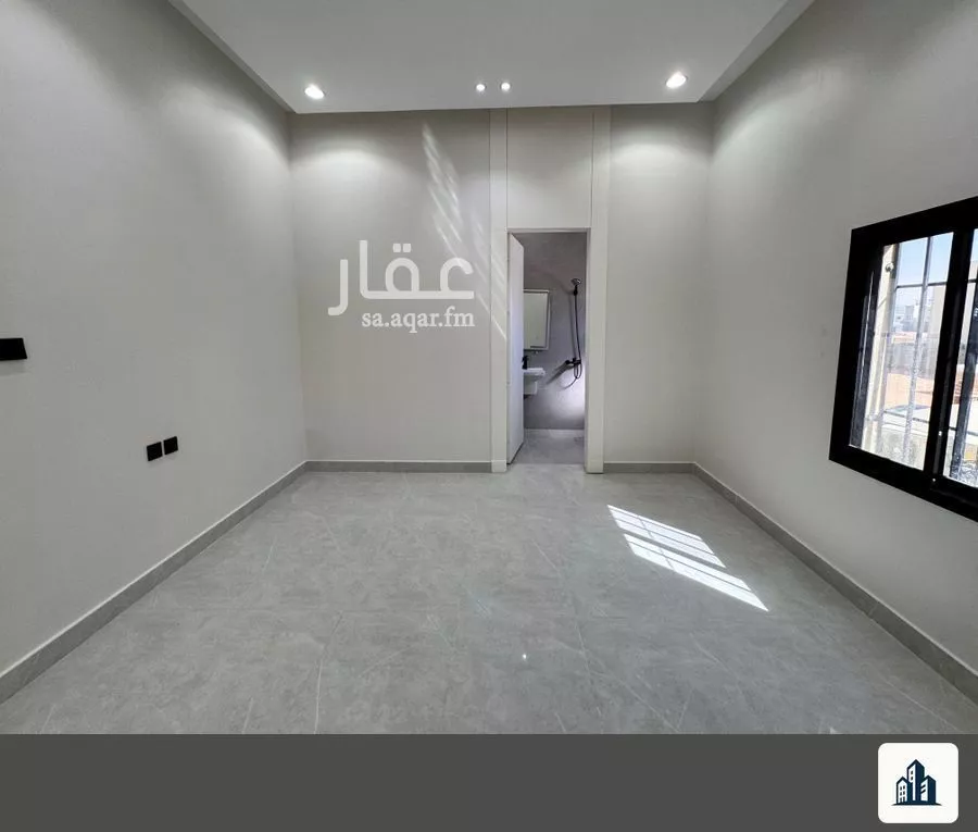 شقة 6 غرف في الجنادرية 38