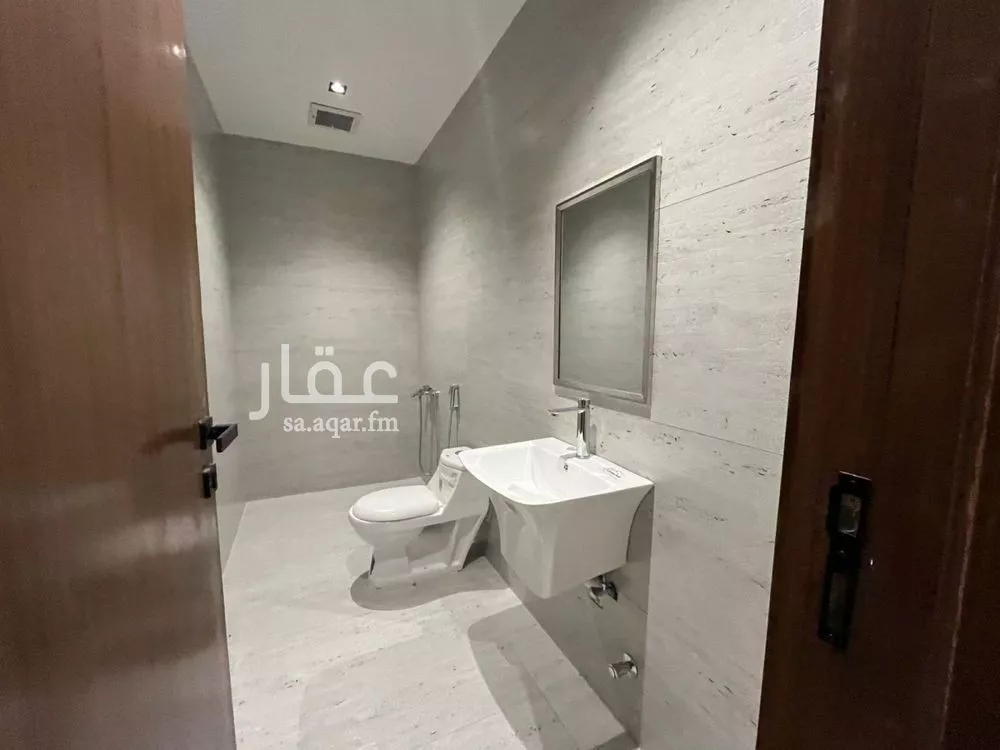 فيلا 6 غرف في المهدية 16