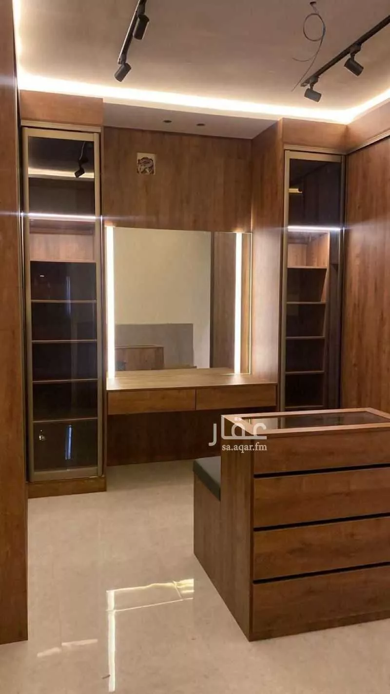 8 bedroom villa in Al Rimal 10
