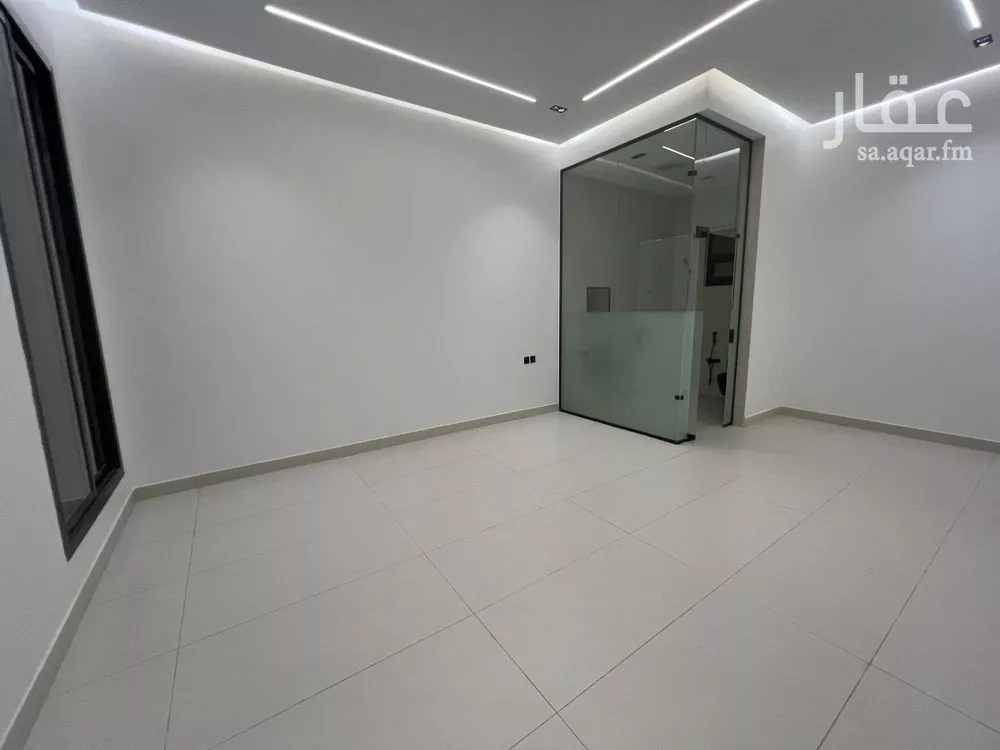 6 bedroom villa in Al Janadriyah 13
