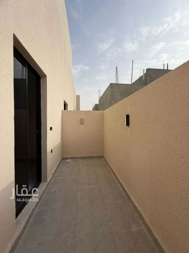 5 bedroom villa in Al Rimal 15