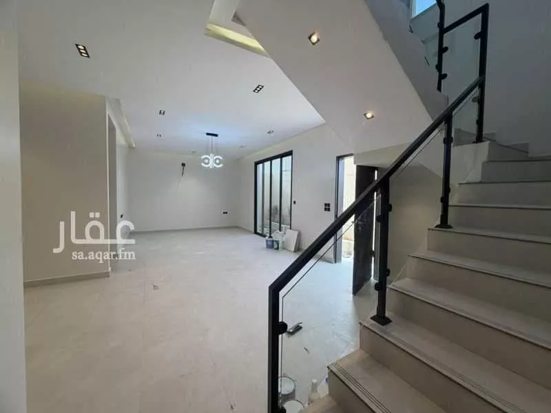 5 bedroom villa in Al Rimal 17