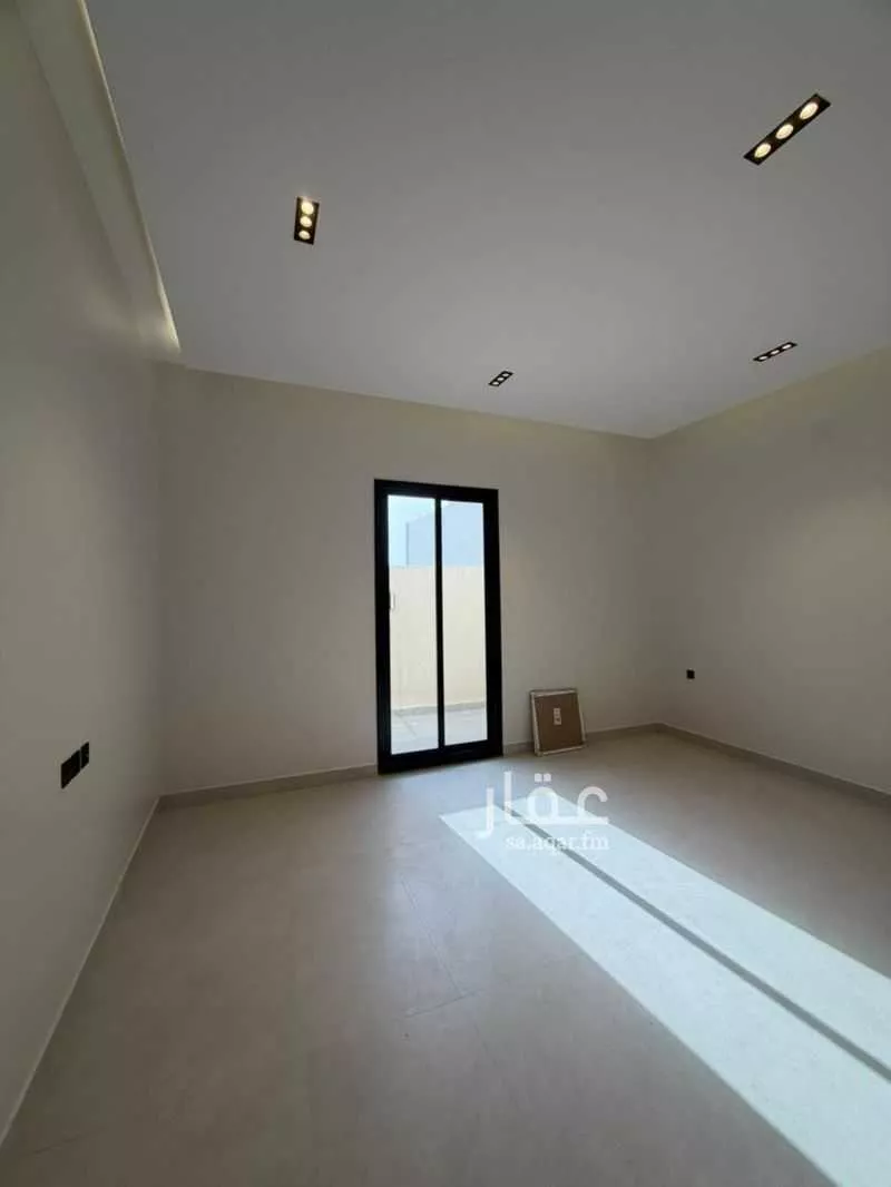 5 bedroom villa in Al Rimal 6