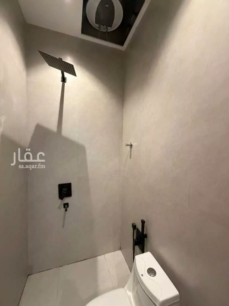 5 bedroom villa in Al Rimal 9