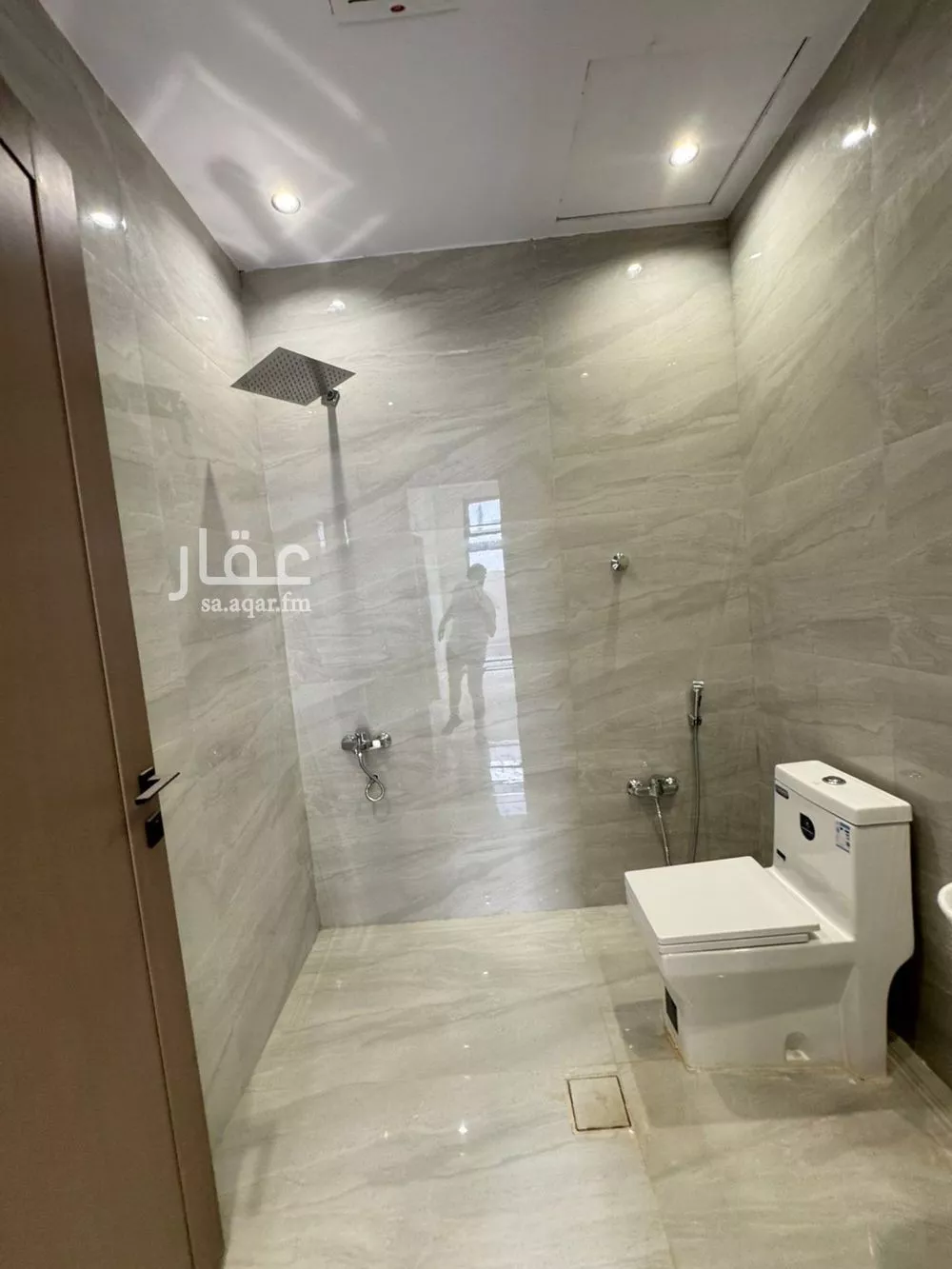 4 bedroom villa in Ash Sharq 18