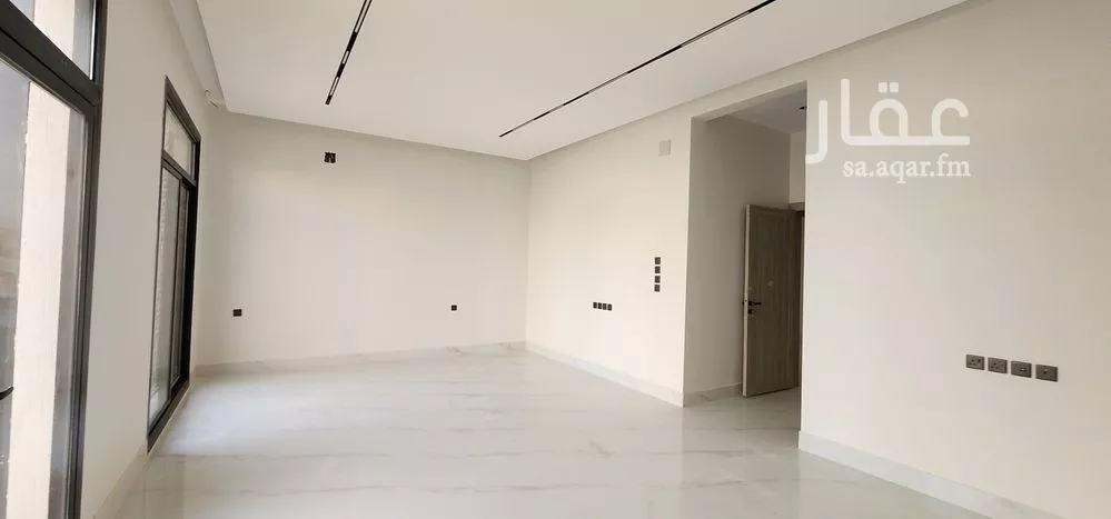 6 bedroom duplex in Dhahrat Namar 5