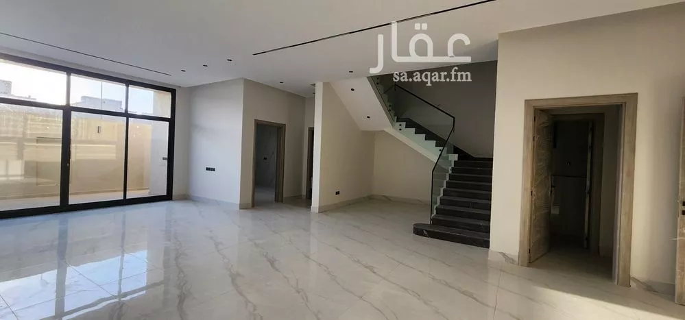 6 bedroom duplex in Dhahrat Namar 9