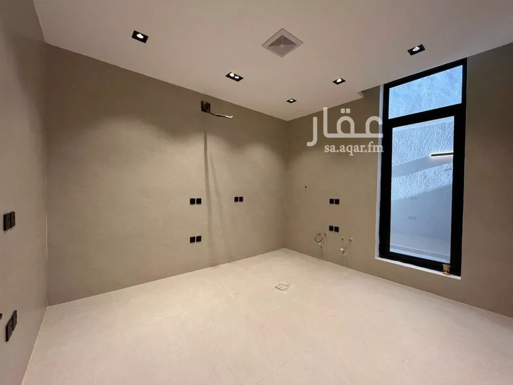 4 bedroom villa in Al Mahdiyyah 6