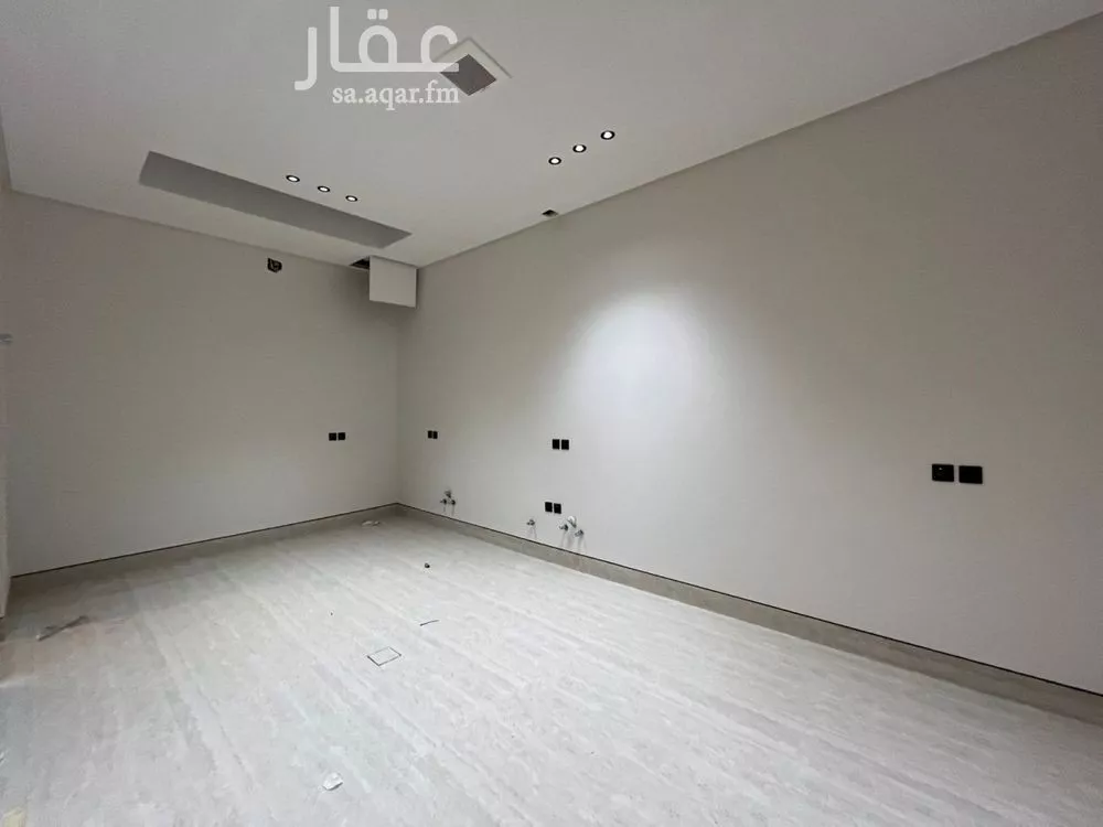 فيلا 6 غرف في المهدية 12
