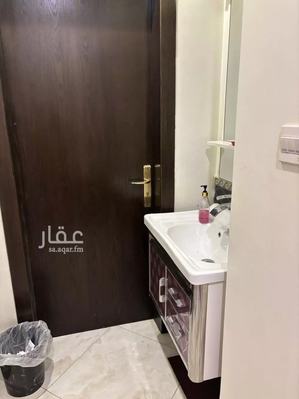 شقة 14 غرف في عكاظ 7