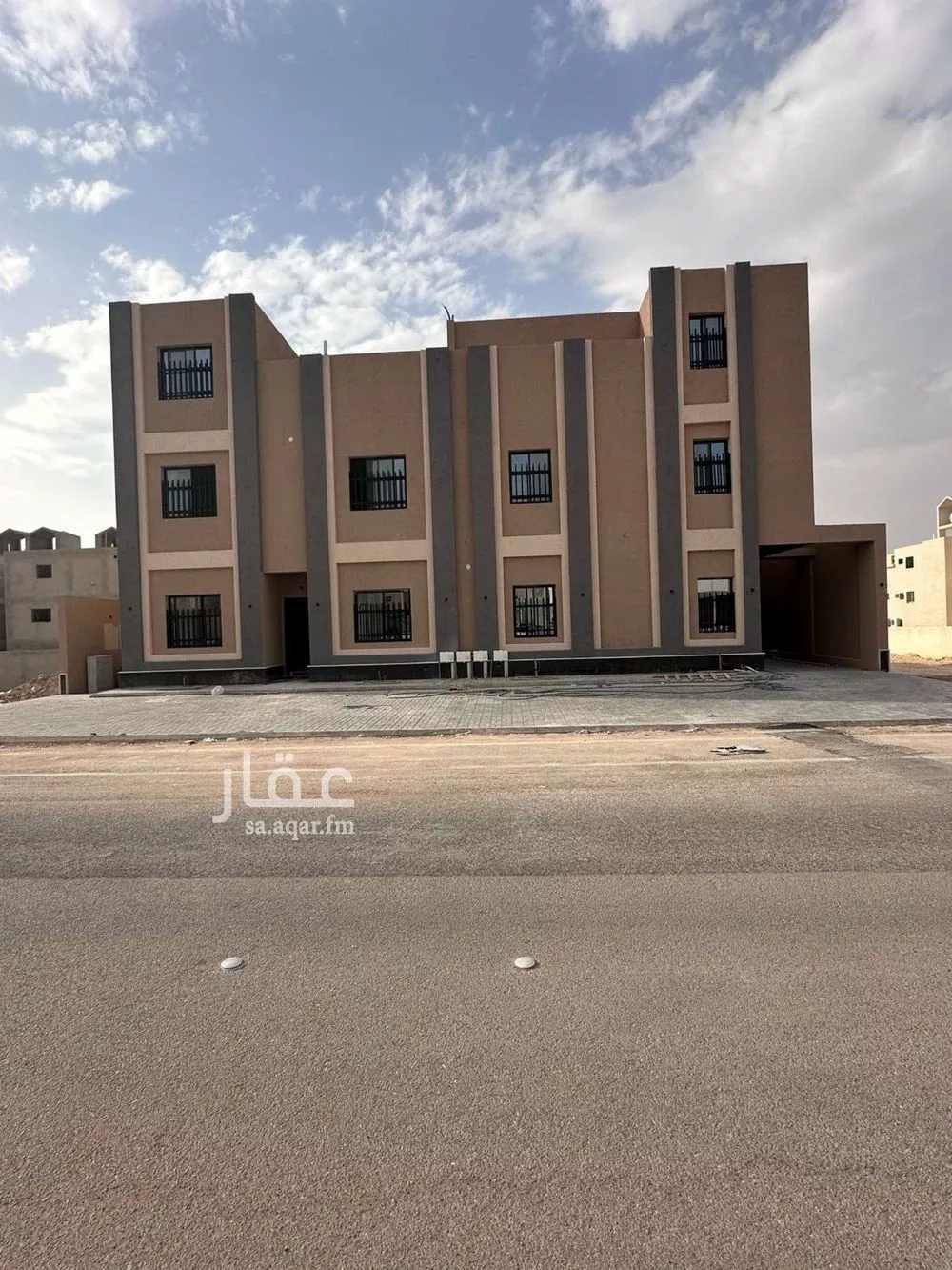 فيلا 5 غرف في ظهرة لبن 20