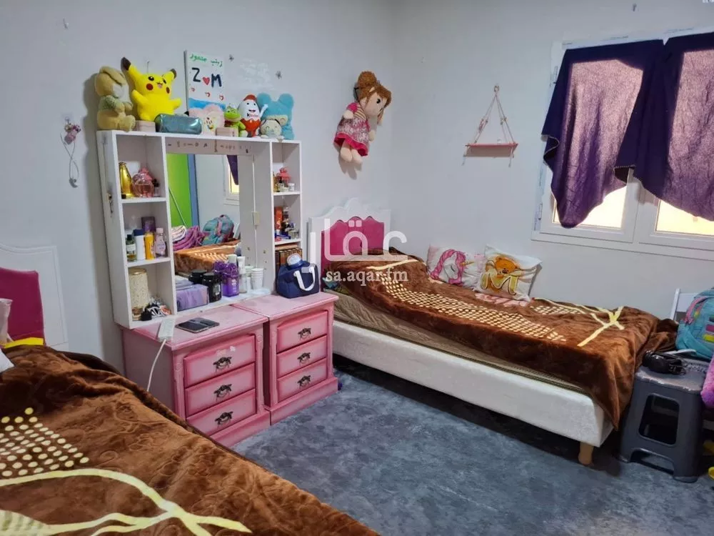 6 bedroom villa in Al Janadriyah 11
