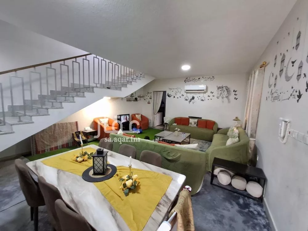6 bedroom villa in Al Janadriyah 12