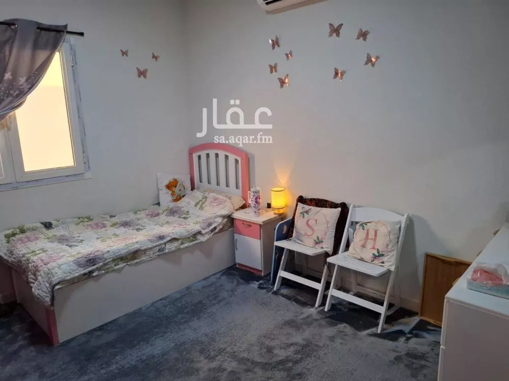 6 bedroom villa in Al Janadriyah 7