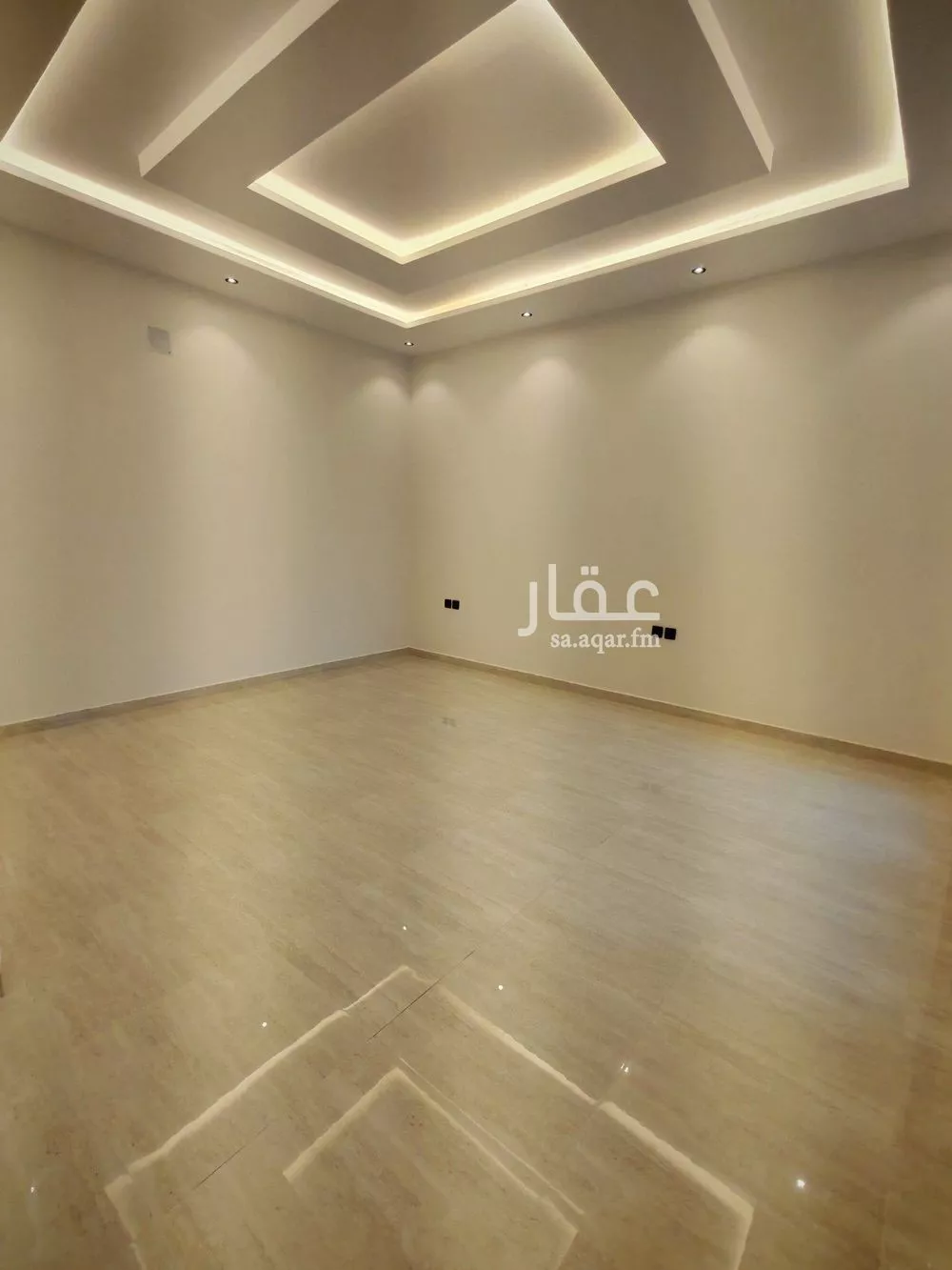 5 bedroom villa in Al Rimal 11