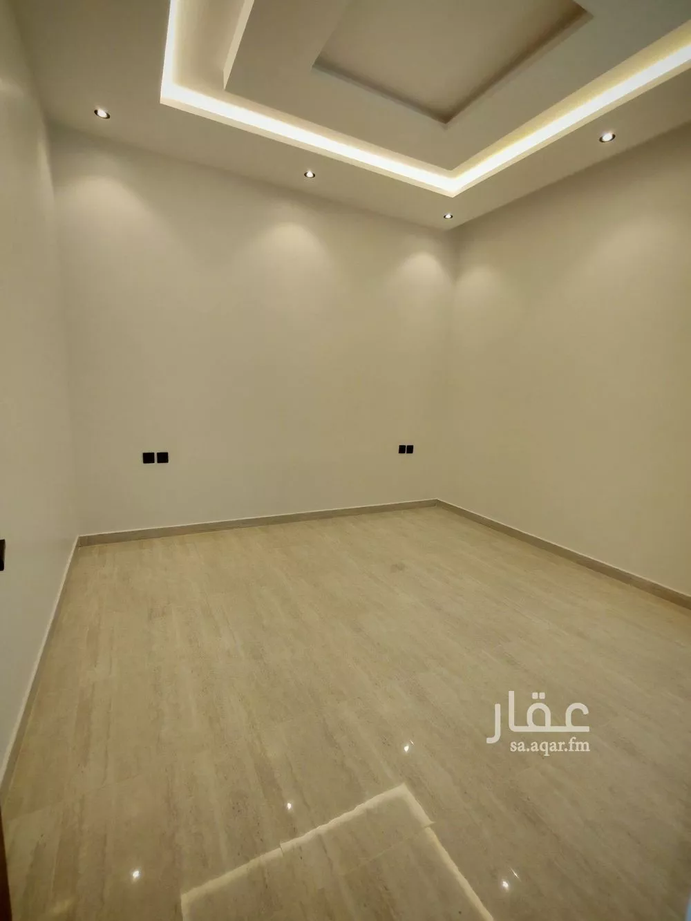 5 bedroom villa in Al Rimal 21