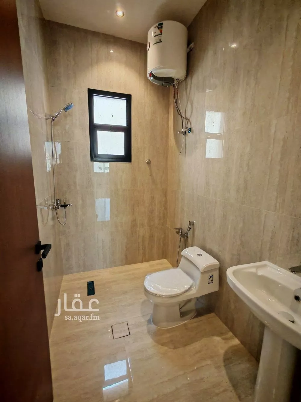 5 bedroom villa in Al Rimal 29