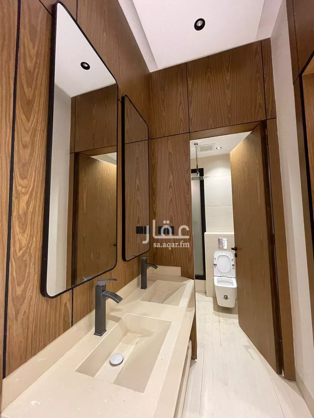6 bedroom villa in Al Mahdiyyah 24