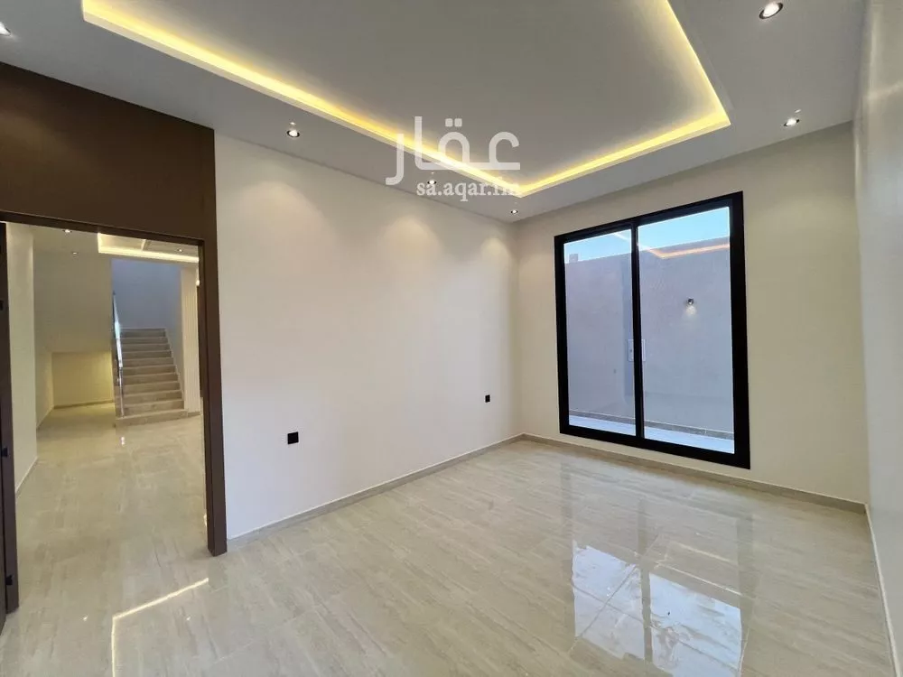 5 bedroom villa in Al Rimal 6