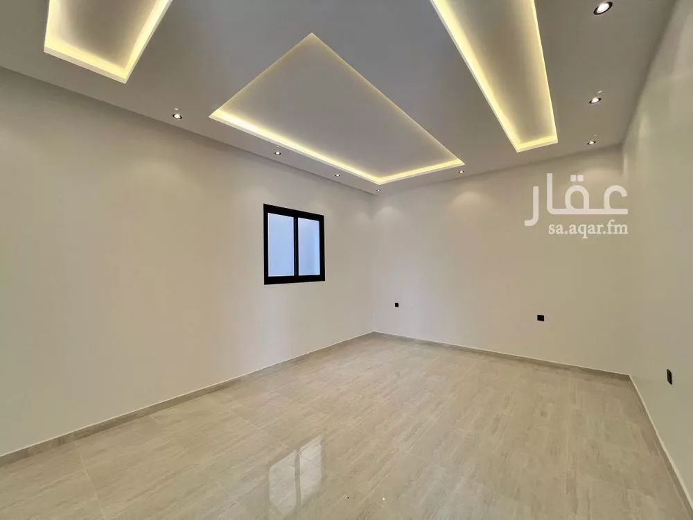 5 bedroom villa in Al Rimal 8