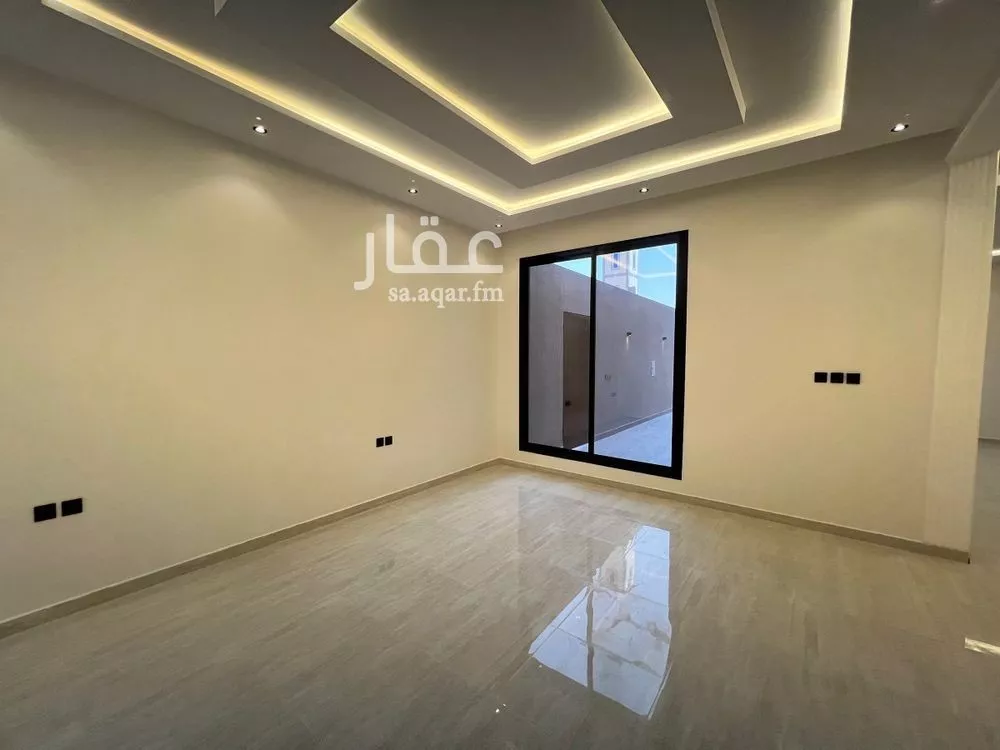 5 bedroom villa in Al Rimal 10