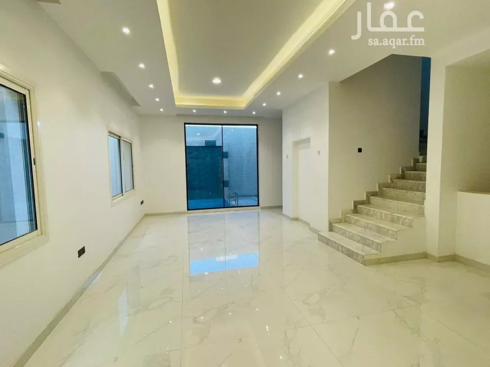 فيلا 4 غرف في العارض 16