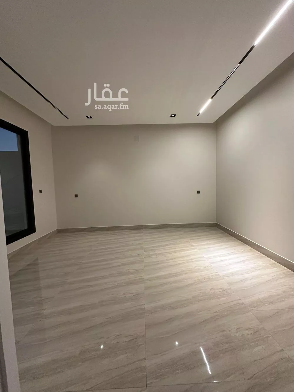 5 bedroom villa in Al Rimal 9