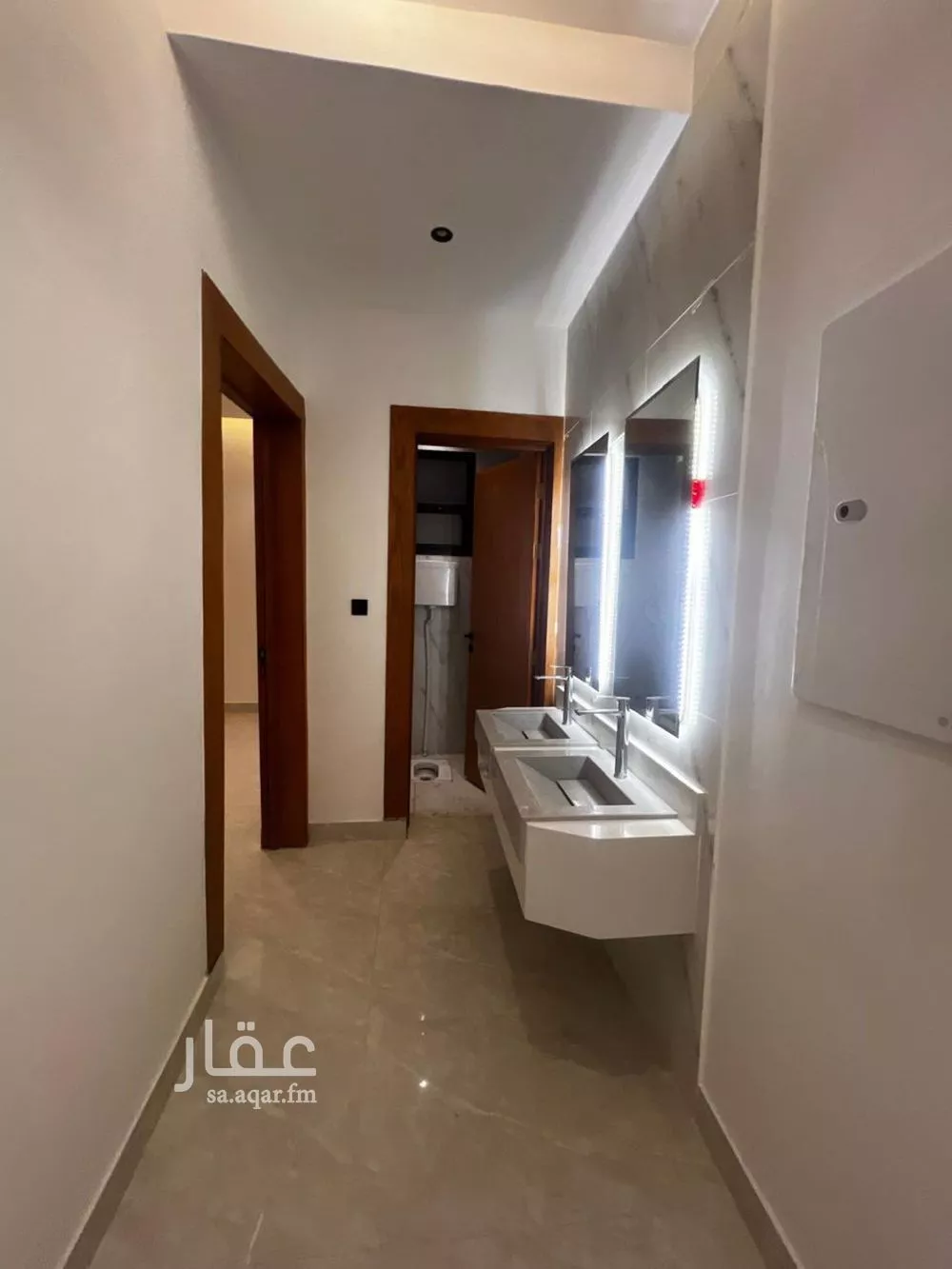 فيلا 5 غرف في طيبة 9