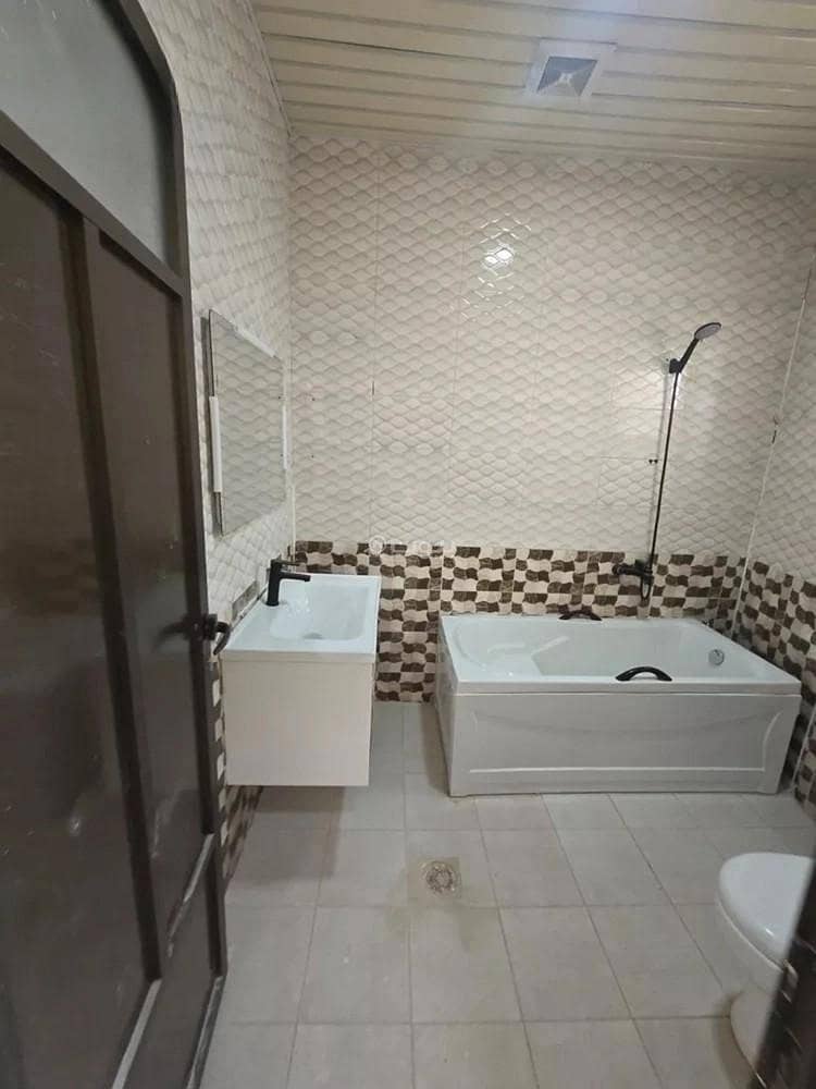 6 bedroom villa in Dahiat King Fahd, Eastern Province 26