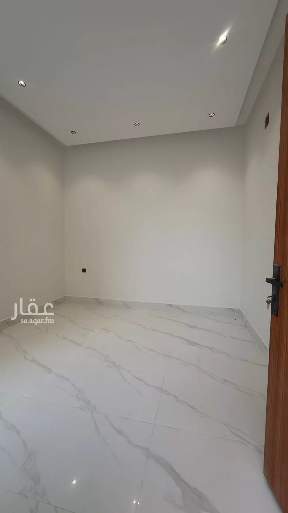 فيلا 7 غرف في طويق 15