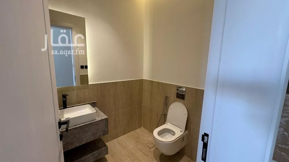 2 bedroom apartment in Al Aqiq 5