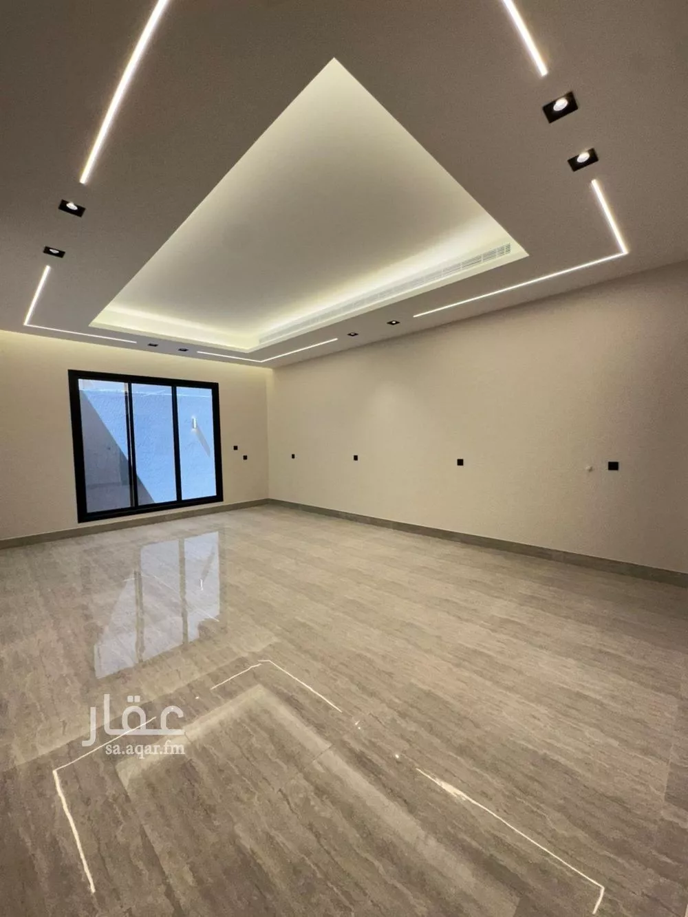 5 bedroom villa in Al Aridh 12