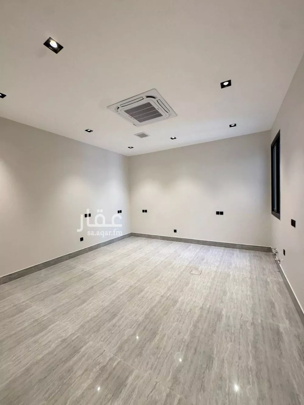 5 bedroom villa in Al Aridh 14