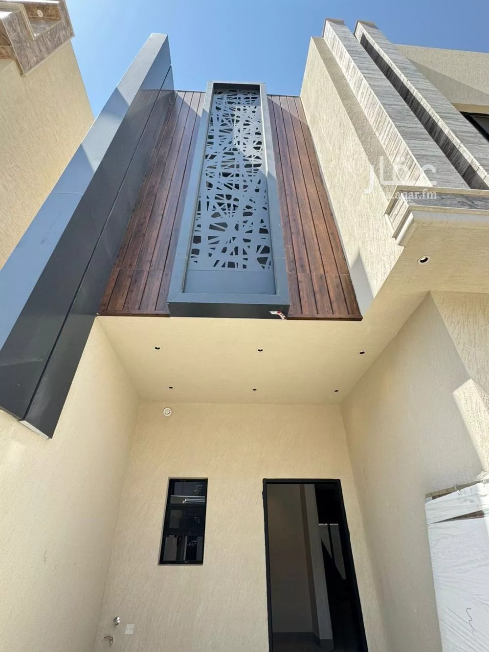 5 bedroom villa in Al Aridh 3